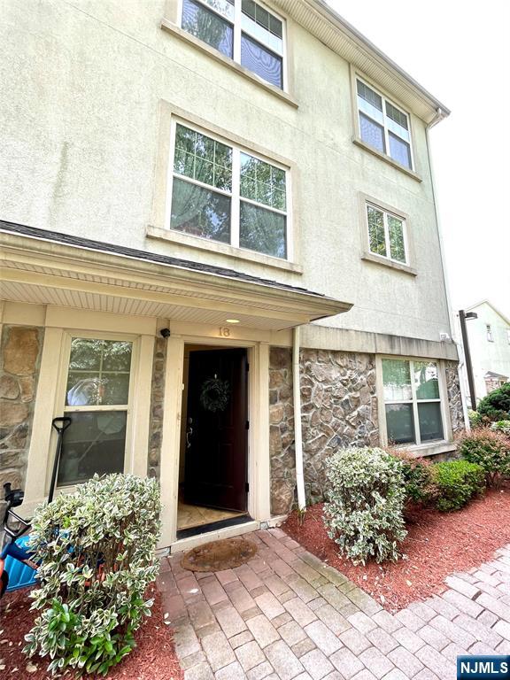 1625 Paterson Plank Road, Unit 18 Secaucus, NJ 07094 - Photo 2 of 23 a front view of a house