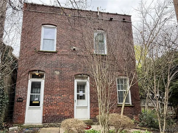 $1,500 | 240 Bryant Street, Buffalo, NY 14222