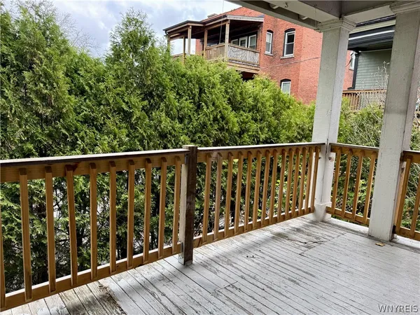 $1,500 | 240 Bryant Street, Buffalo, NY 14222