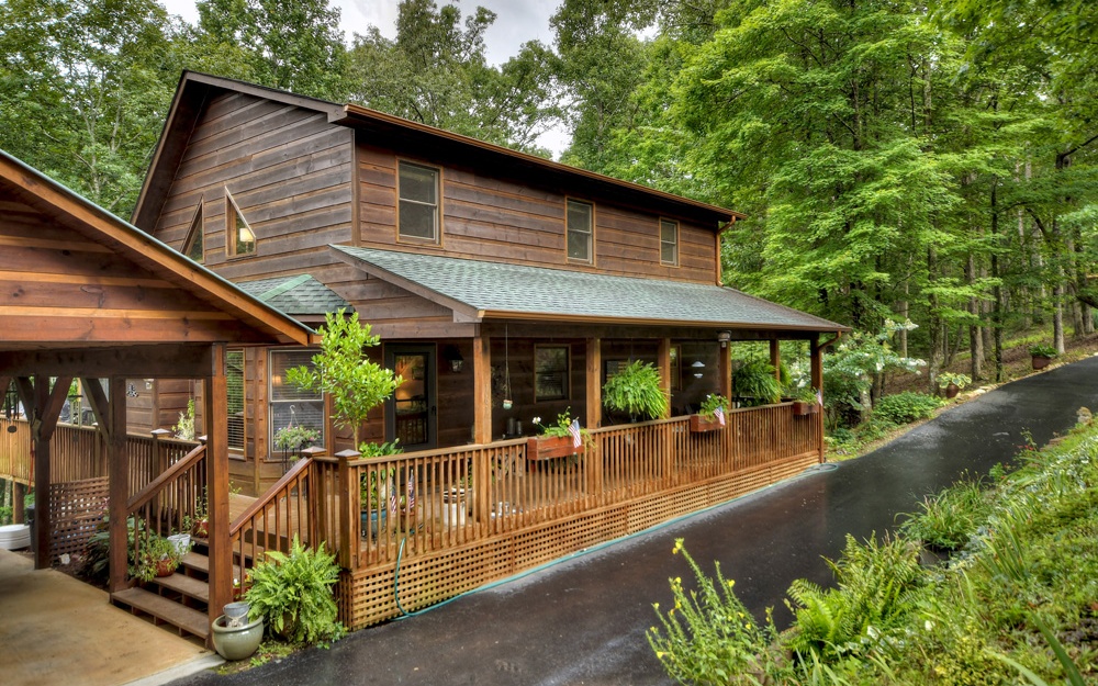 161 Arbor Way Blue Ridge, GA 30513 - Photo 1 of 1 an outdoor view of the house