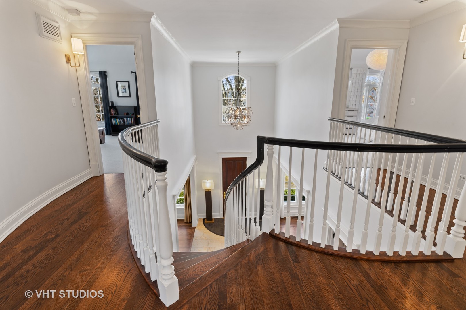 795 Grove Street Glencoe, IL 60022 - Photo 17 of 38 a view of entryway with wooden floor