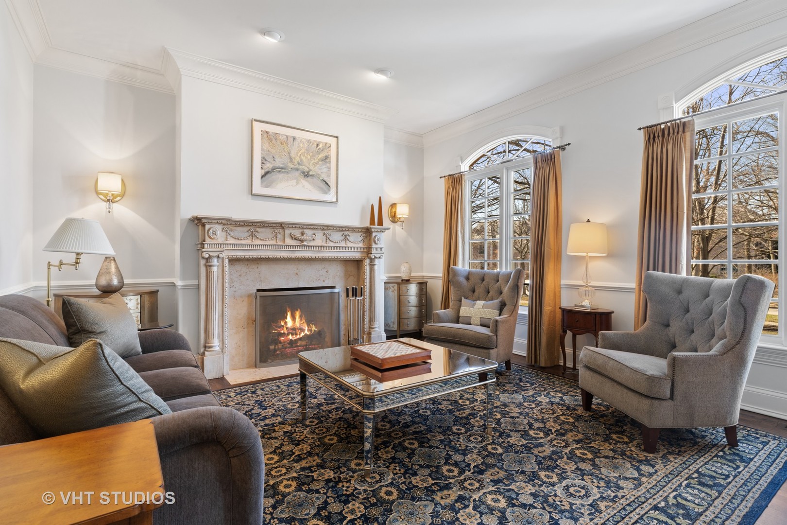 795 Grove Street Glencoe, IL 60022 - Photo 7 of 38 a living room with furniture and a fireplace
