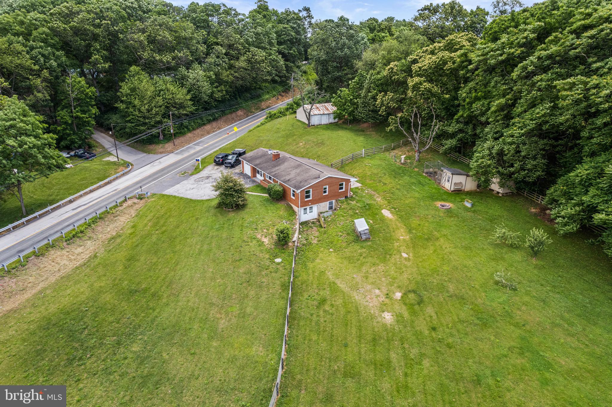 2538 Marston Road New Windsor, MD 21776 - Photo 3 of 27