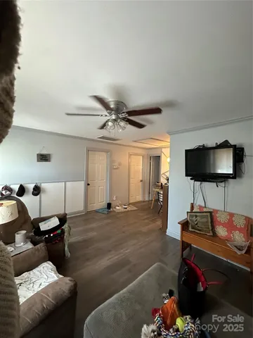 a view of utility room