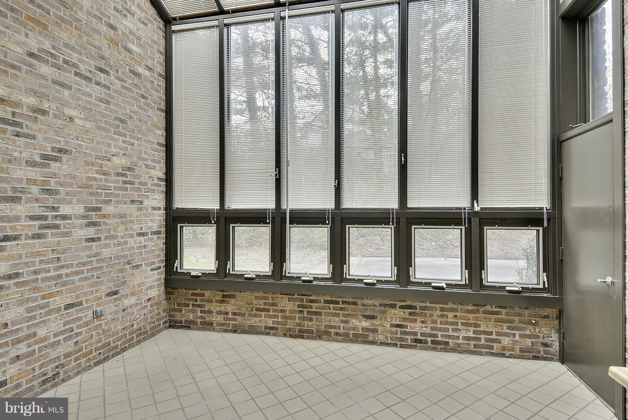 2905 Barker Street Silver Spring, MD 20910 - Photo 12 of 30 Interior (General)
