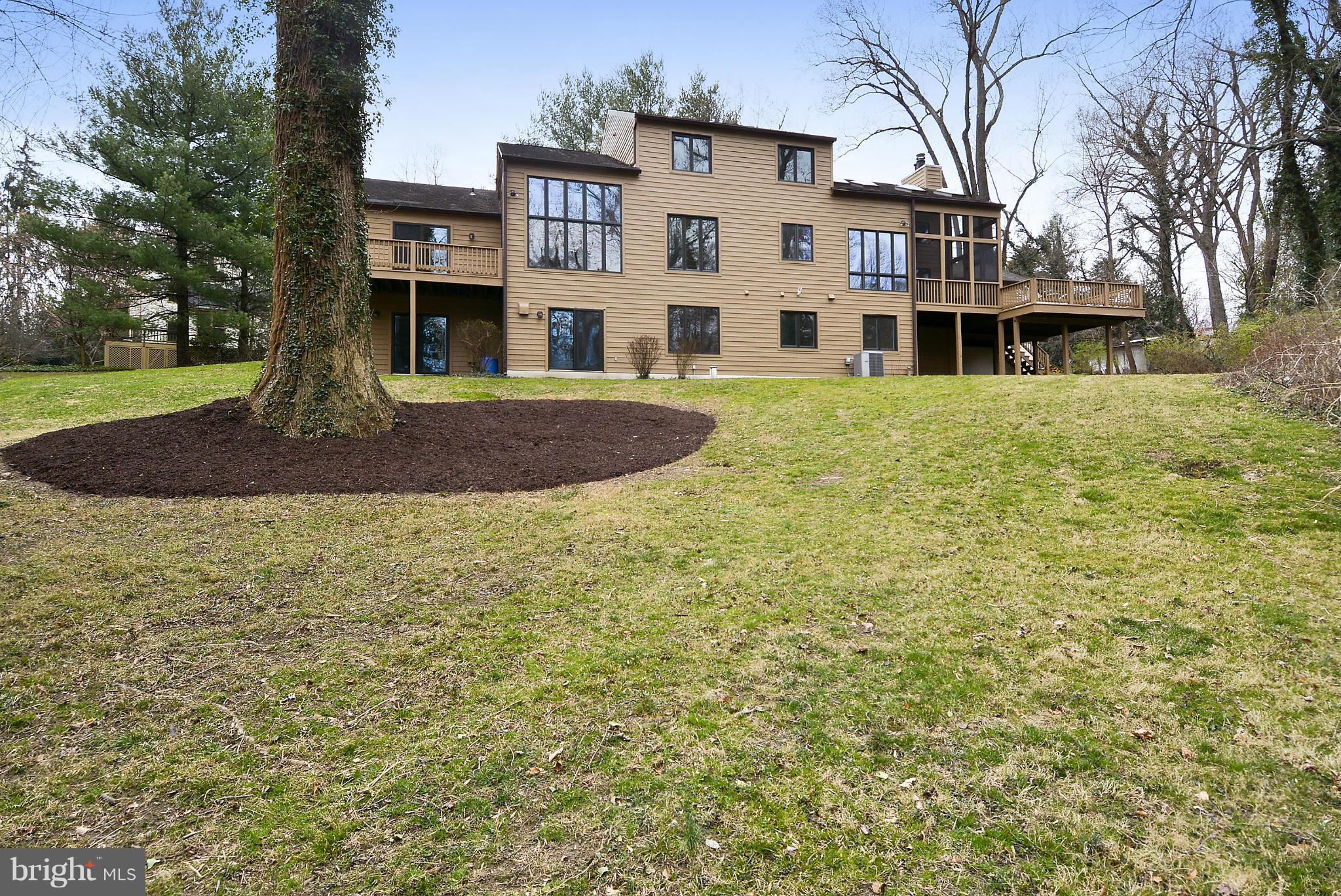 2905 Barker Street Silver Spring, MD 20910 - Photo 30 of 30 Exterior (Rear)