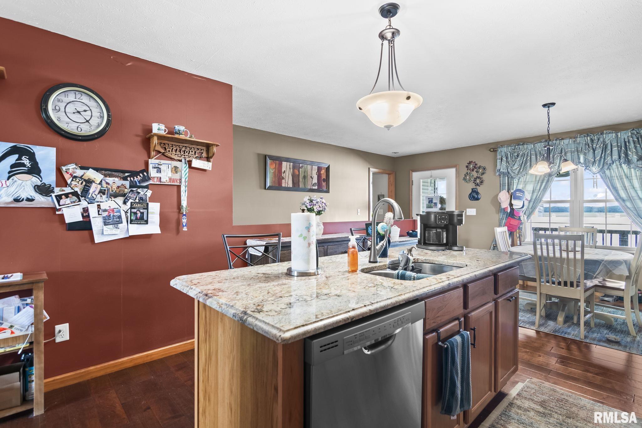 333 Butler Lane Chatham, IL 62629 - Photo 10 of 40