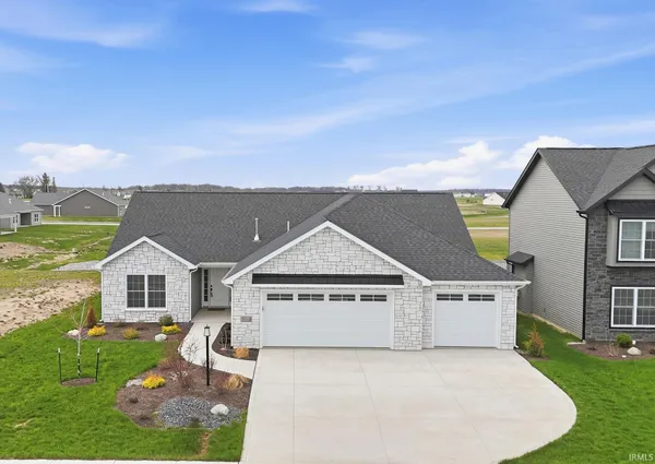 $419,900 | 5215 Elk Run Place, Fort Wayne, IN 46818
