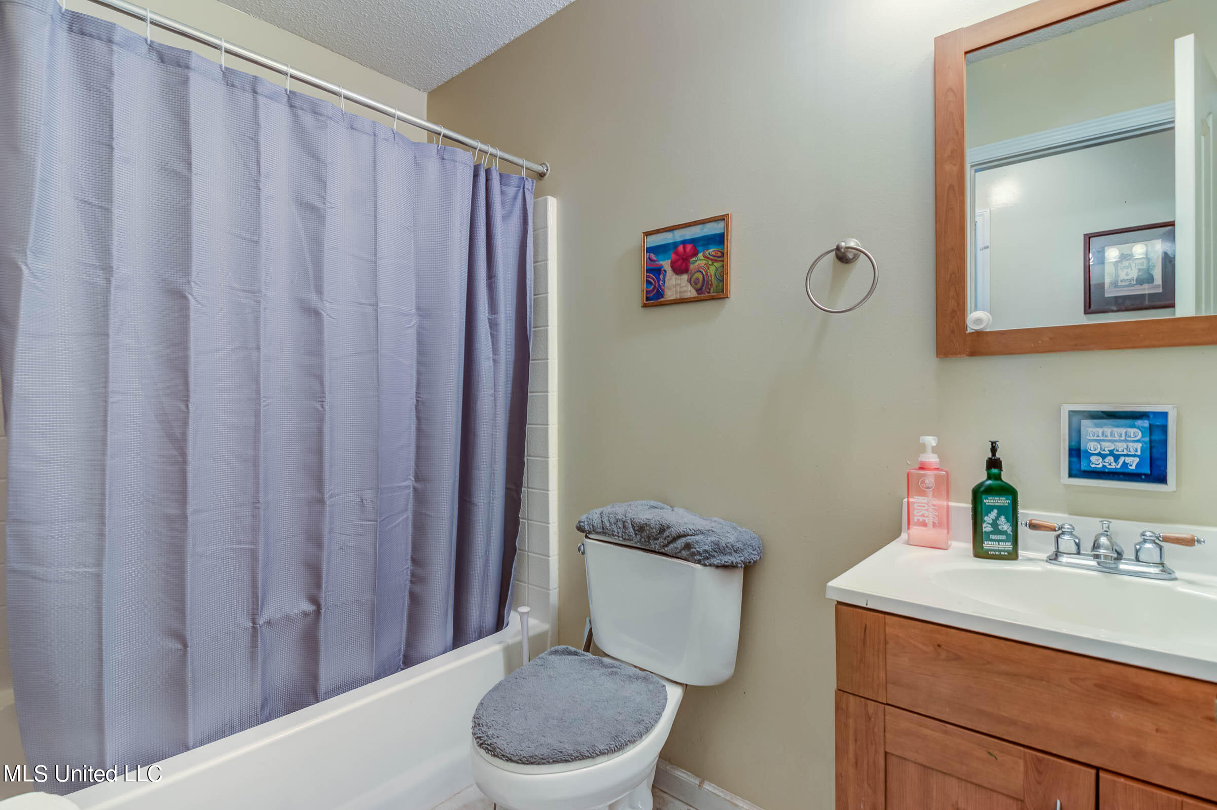 13530 Dedeaux Road, Unit A & B Gulfport, MS 39503 - Photo 13 of 22 13530 Dedeaux Rd (13)