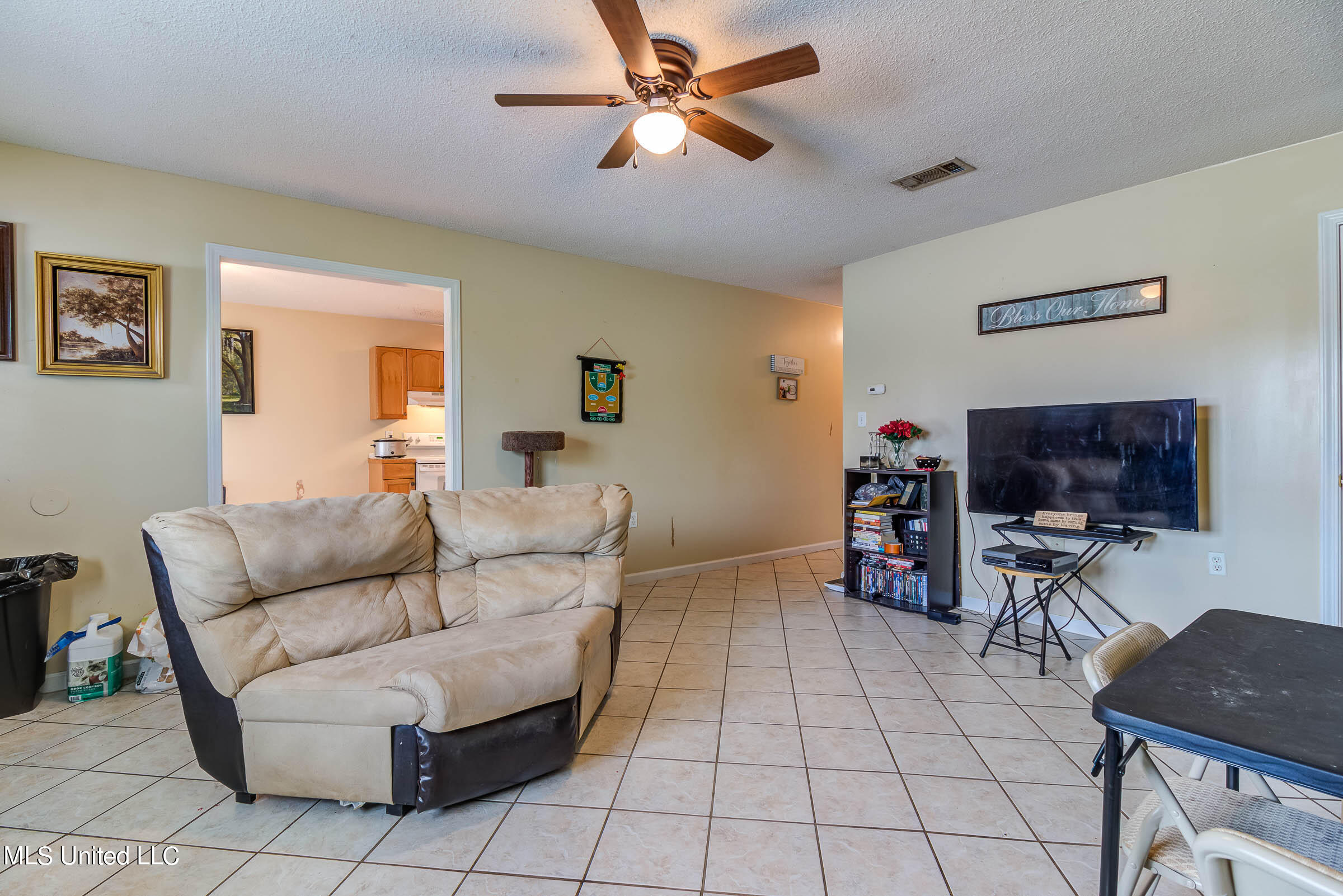 13530 Dedeaux Road, Unit A & B Gulfport, MS 39503 - Photo 3 of 22 13530 Dedeaux Rd (3)