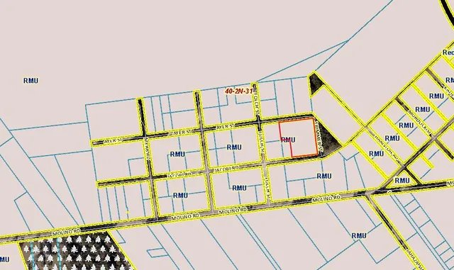 a view of an outside an outdoor space