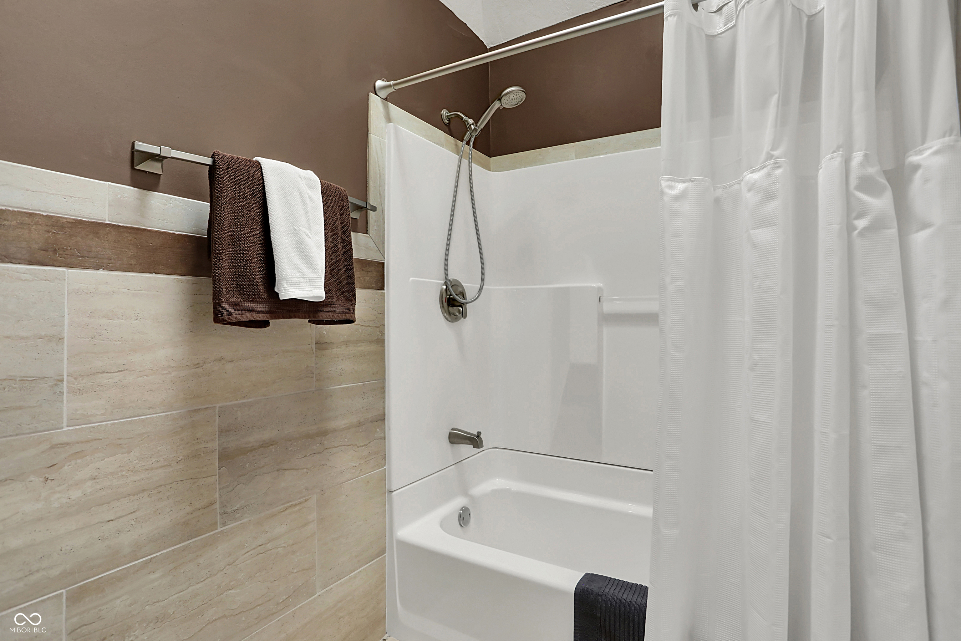 2001 Winchester Drive Indianapolis, IN 46227 - Photo 25 of 39