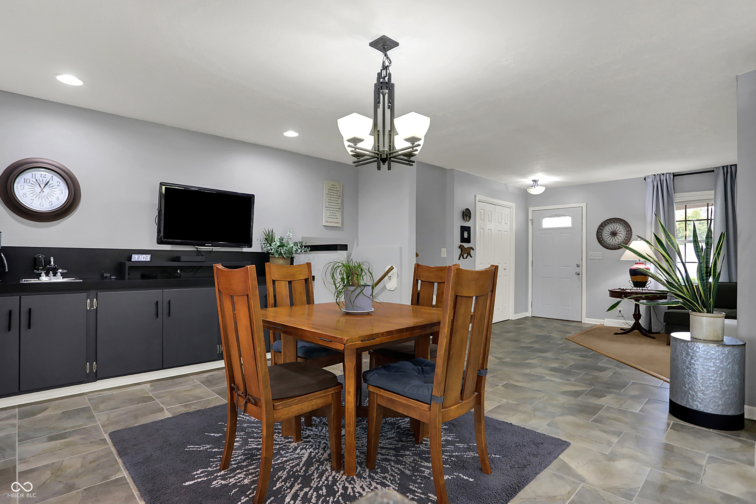 2001 Winchester Drive Indianapolis, IN 46227 - Photo 8 of 39