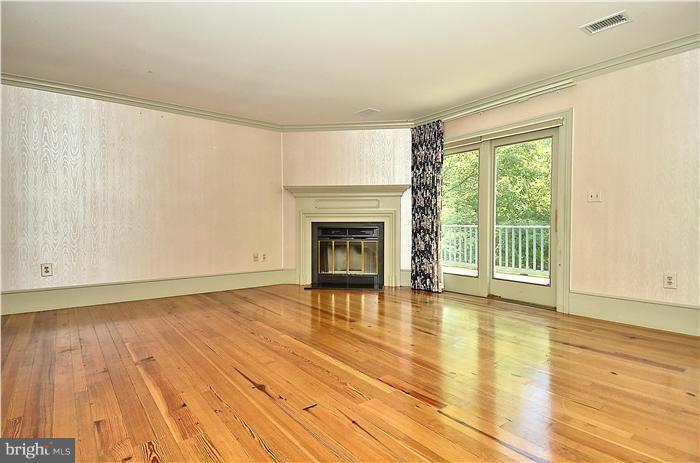 1101 Ednor Road Silver Spring, MD 20905 - Photo 11 of 29 Bedroom (Master)