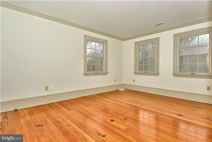 1101 Ednor Road Silver Spring, MD 20905 - Photo 17 of 29 Bedroom