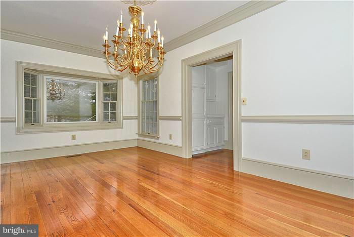 1101 Ednor Road Silver Spring, MD 20905 - Photo 4 of 29 Dining Room