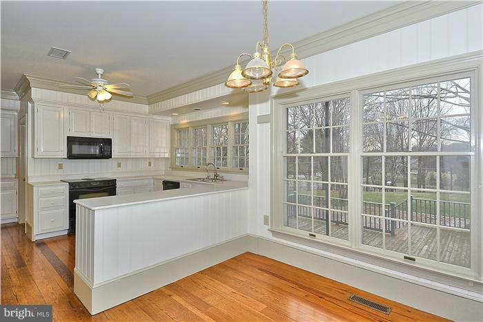 1101 Ednor Road Silver Spring, MD 20905 - Photo 7 of 29 Kitchen