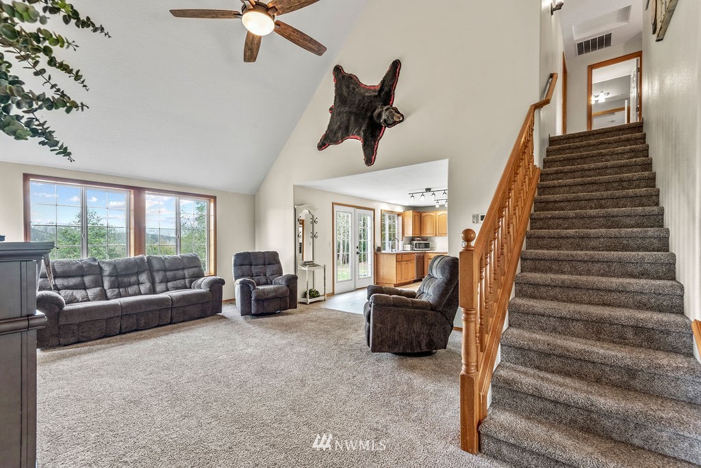 700 Carnine Road Castle Rock, WA 98611 - Photo 4 of 29 Gallery Image 4