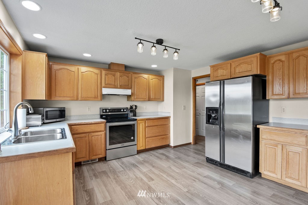 700 Carnine Road Castle Rock, WA 98611 - Photo 6 of 29 Gallery Image 6