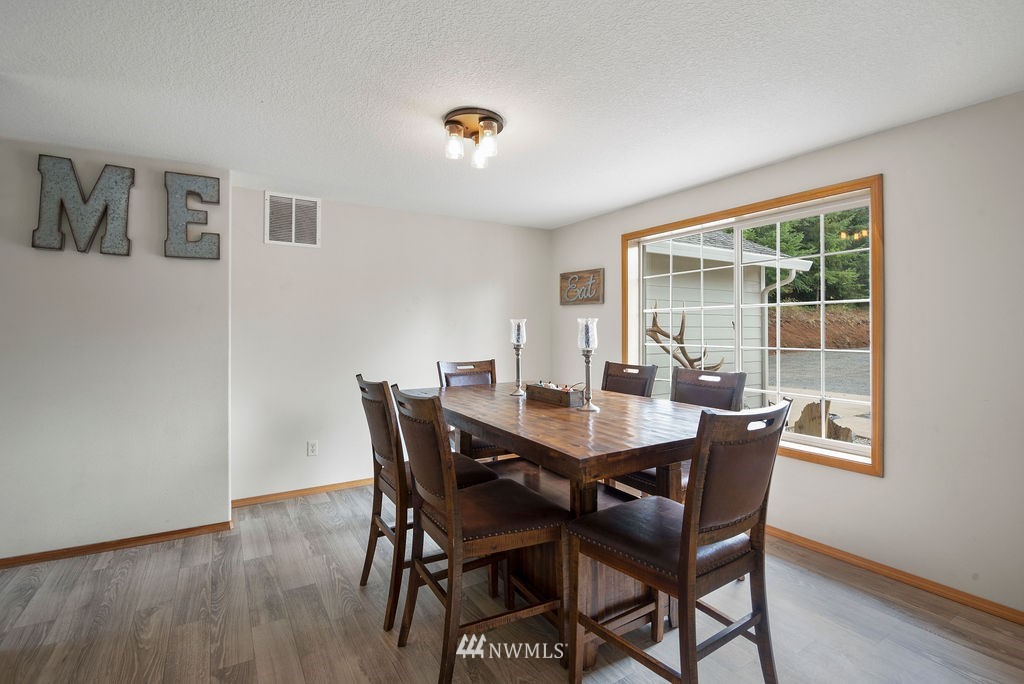 700 Carnine Road Castle Rock, WA 98611 - Photo 8 of 29 Gallery Image 8