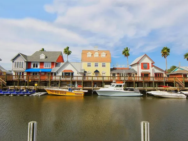 $5,250,000 | 1140 Seaside Drive, Unit 301, Sarasota, FL 34242