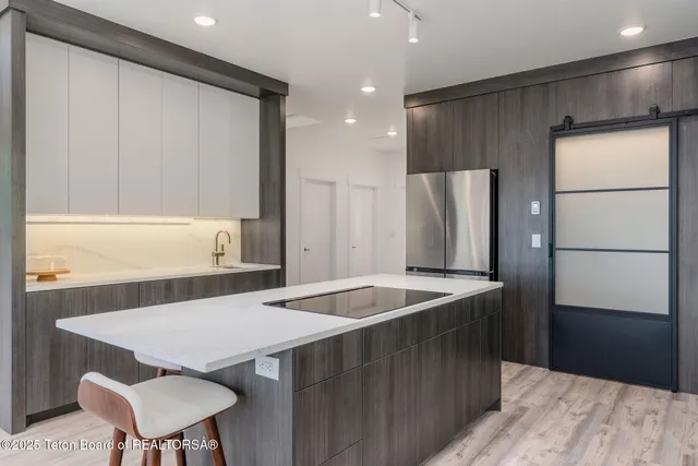 $1,295,000 | 100 South Forest Drive, Thayne, WY 83127