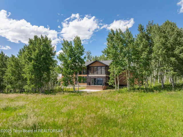 $1,295,000 | 100 South Forest Drive, Thayne, WY 83127