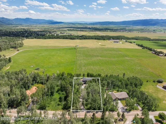 $1,295,000 | 100 South Forest Drive, Thayne, WY 83127