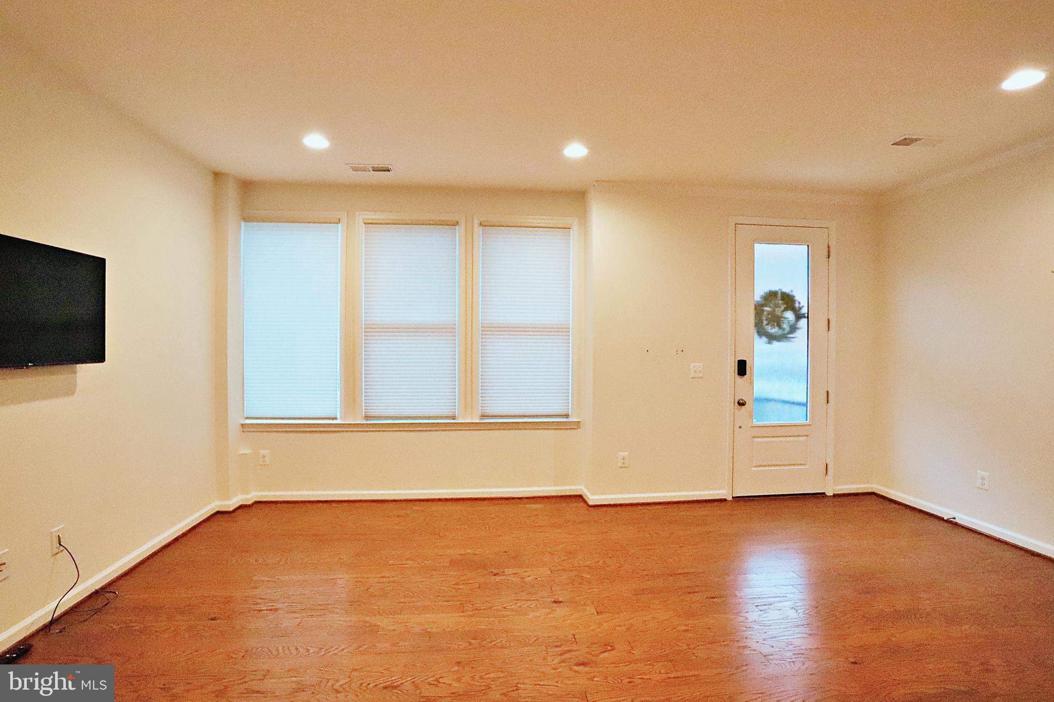 9158 Power House Road Lorton, VA 22079 - Photo 30 of 37