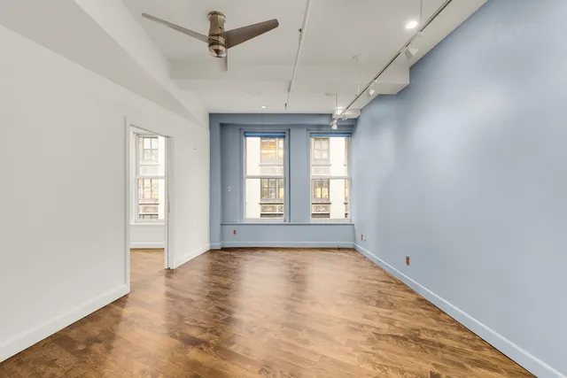 $2,265,000 | 150 West 26th Street, Unit 802 | Chelsea