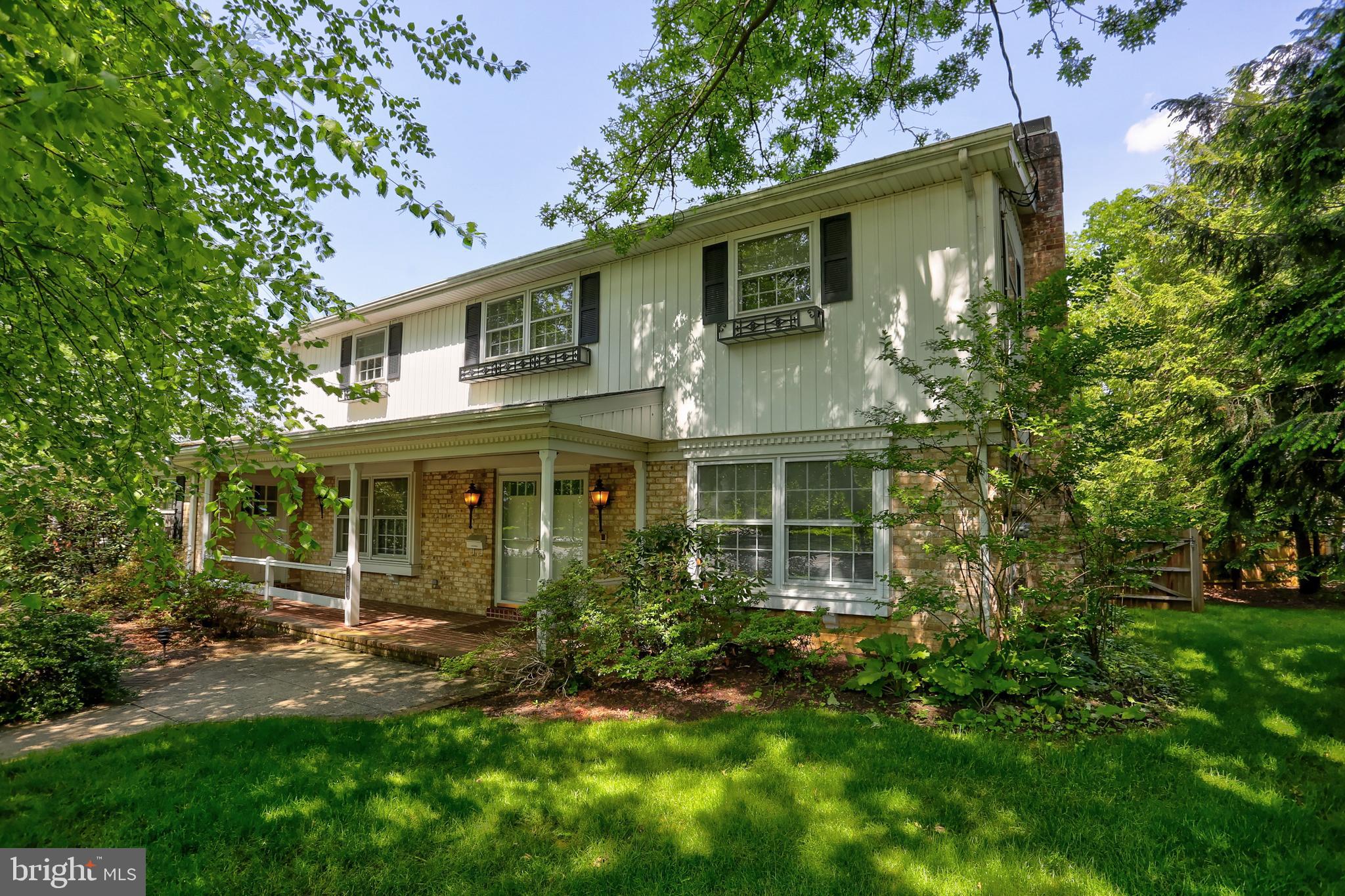 601 South Broad Street Lititz, PA 17543 - Photo 1 of 61 Front View
