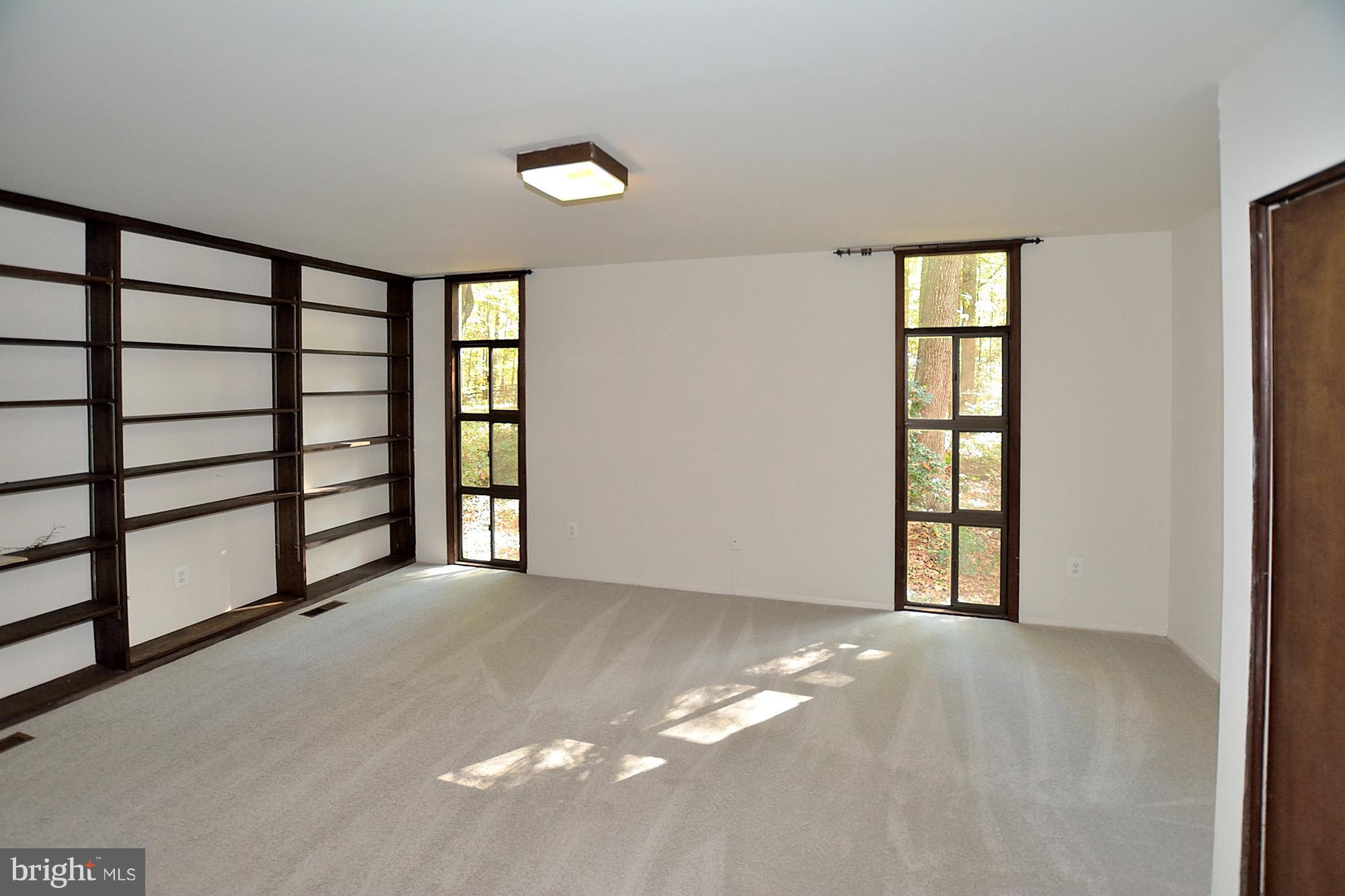 10907 Thanlet Lane Reston, VA 20190 - Photo 16 of 30 Bedroom