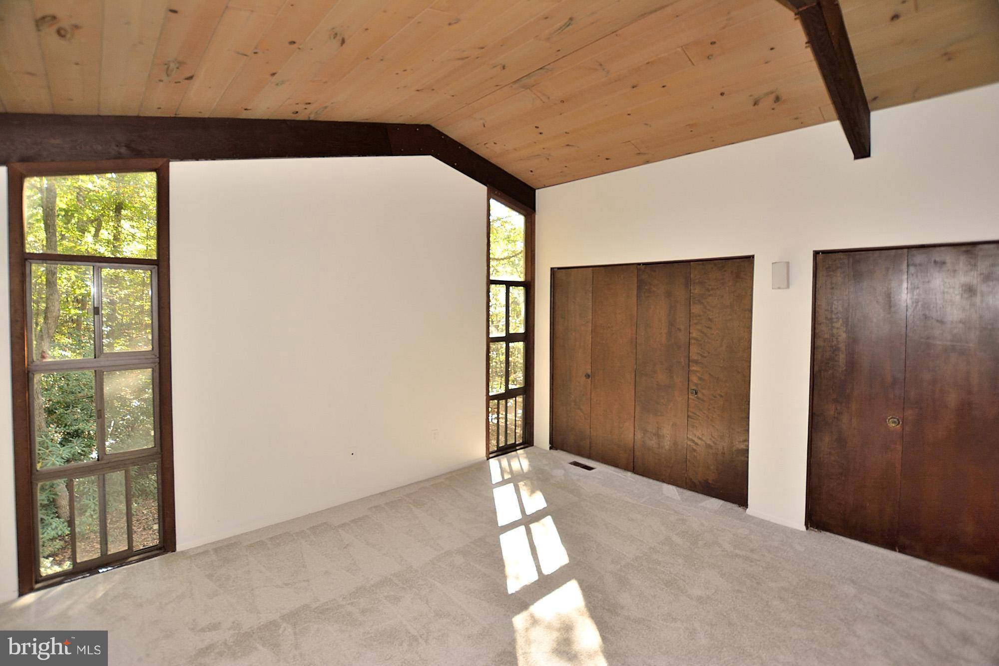 10907 Thanlet Lane Reston, VA 20190 - Photo 20 of 30 Bedroom (Master)
