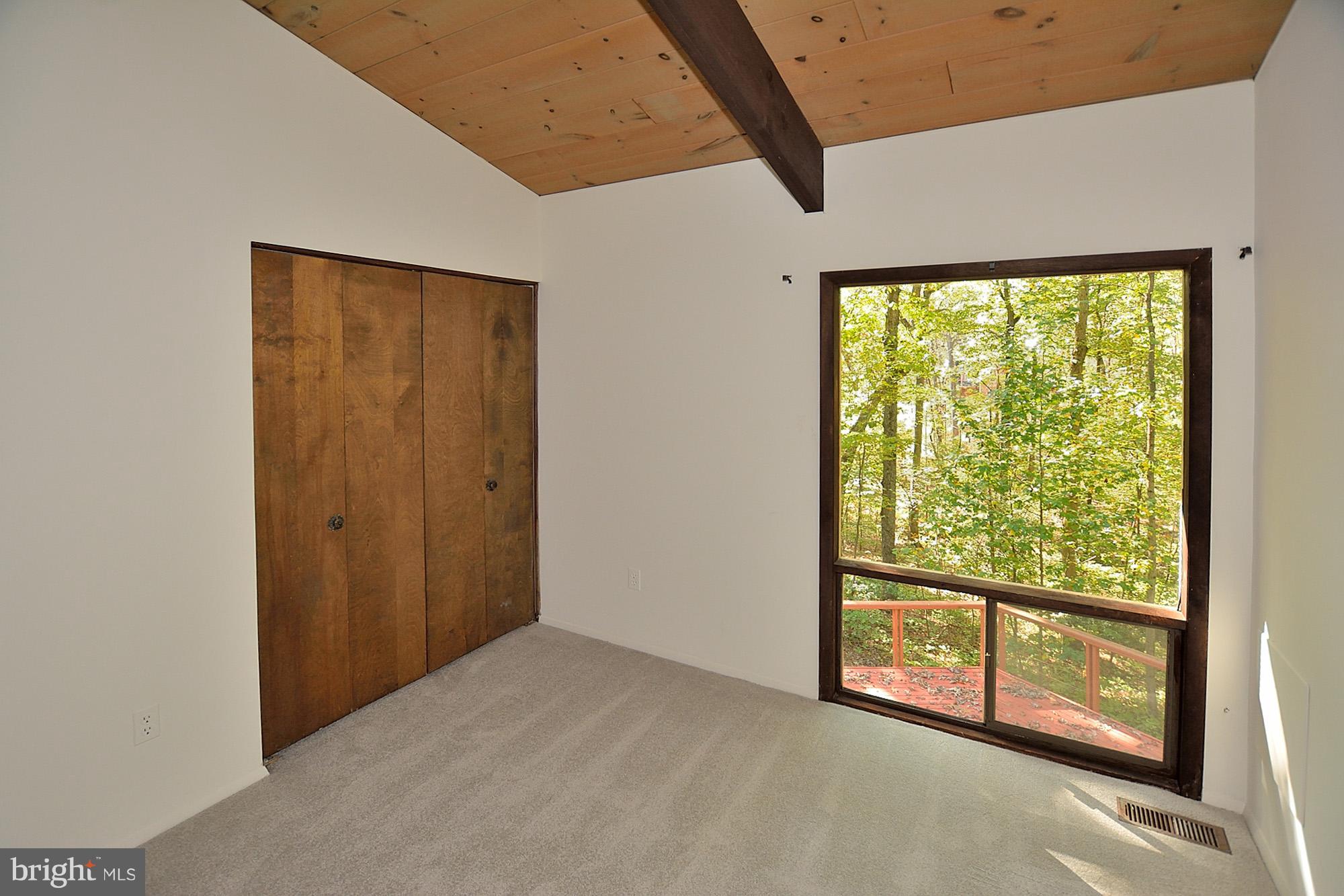 10907 Thanlet Lane Reston, VA 20190 - Photo 22 of 30 Bedroom