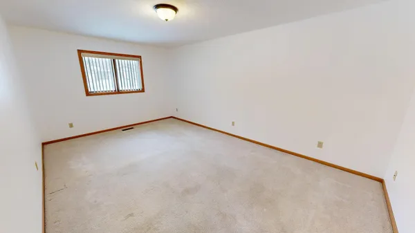 $219,000 | 2610 9th Street Southwest, Willmar, MN 56201