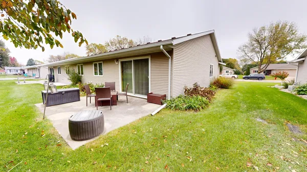 $219,000 | 2610 9th Street Southwest, Willmar, MN 56201