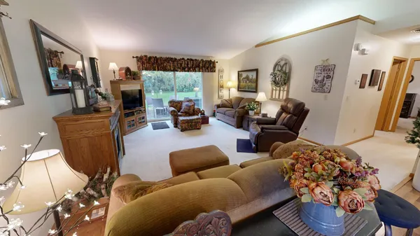 $219,000 | 2610 9th Street Southwest, Willmar, MN 56201