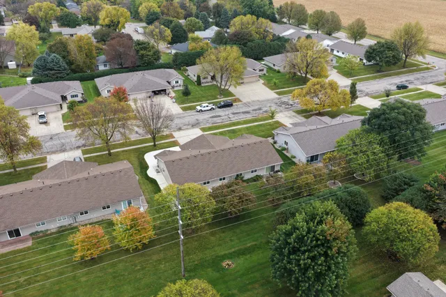 $228,000 | 2610 9th Street Southwest, Willmar, MN 56201