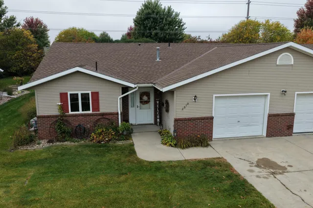 $228,000 | 2610 9th Street Southwest, Willmar, MN 56201