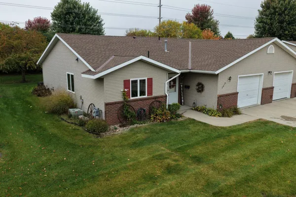 $219,000 | 2610 9th Street Southwest, Willmar, MN 56201