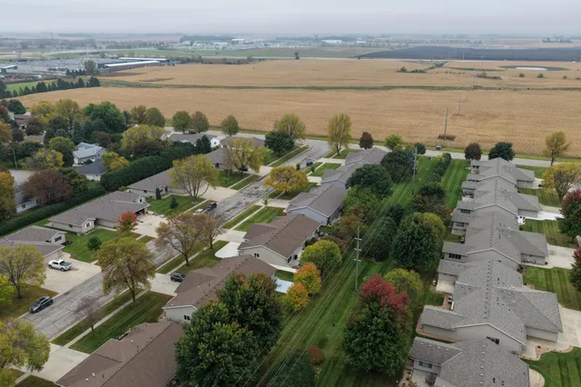 $228,000 | 2610 9th Street Southwest, Willmar, MN 56201