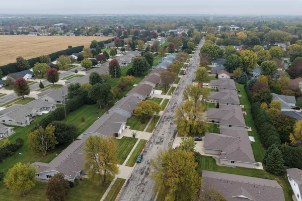 $219,000 | 2610 9th Street Southwest, Willmar, MN 56201