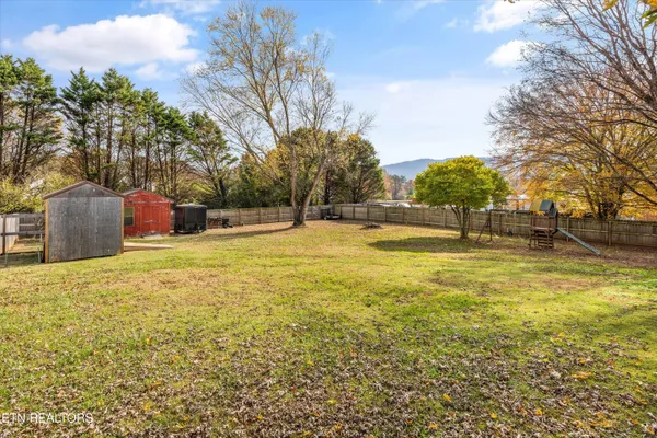 $315,000 | 665 Patterson Road, Walland, TN 37886