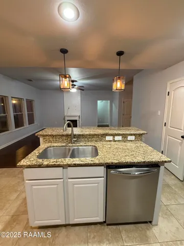 $1,825 | 309 Sun Ridge Street, Youngsville, LA 70592