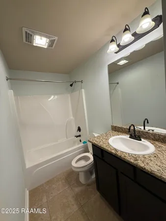 $1,825 | 309 Sun Ridge Street, Youngsville, LA 70592