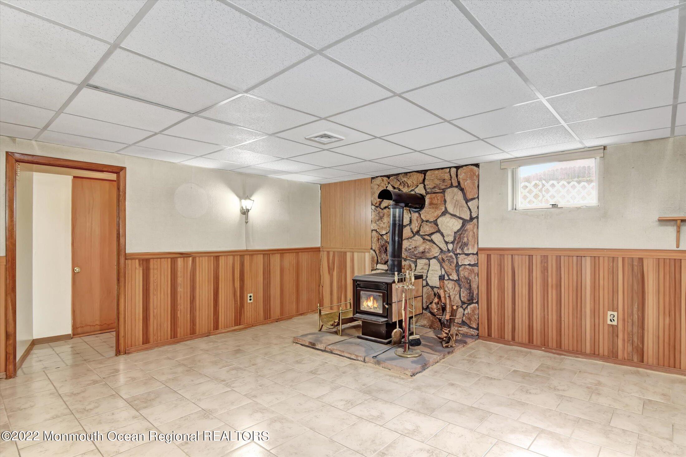 145 Jeffery Road Colonia, NJ 07067 - Photo 18 of 27 20-Lower Level