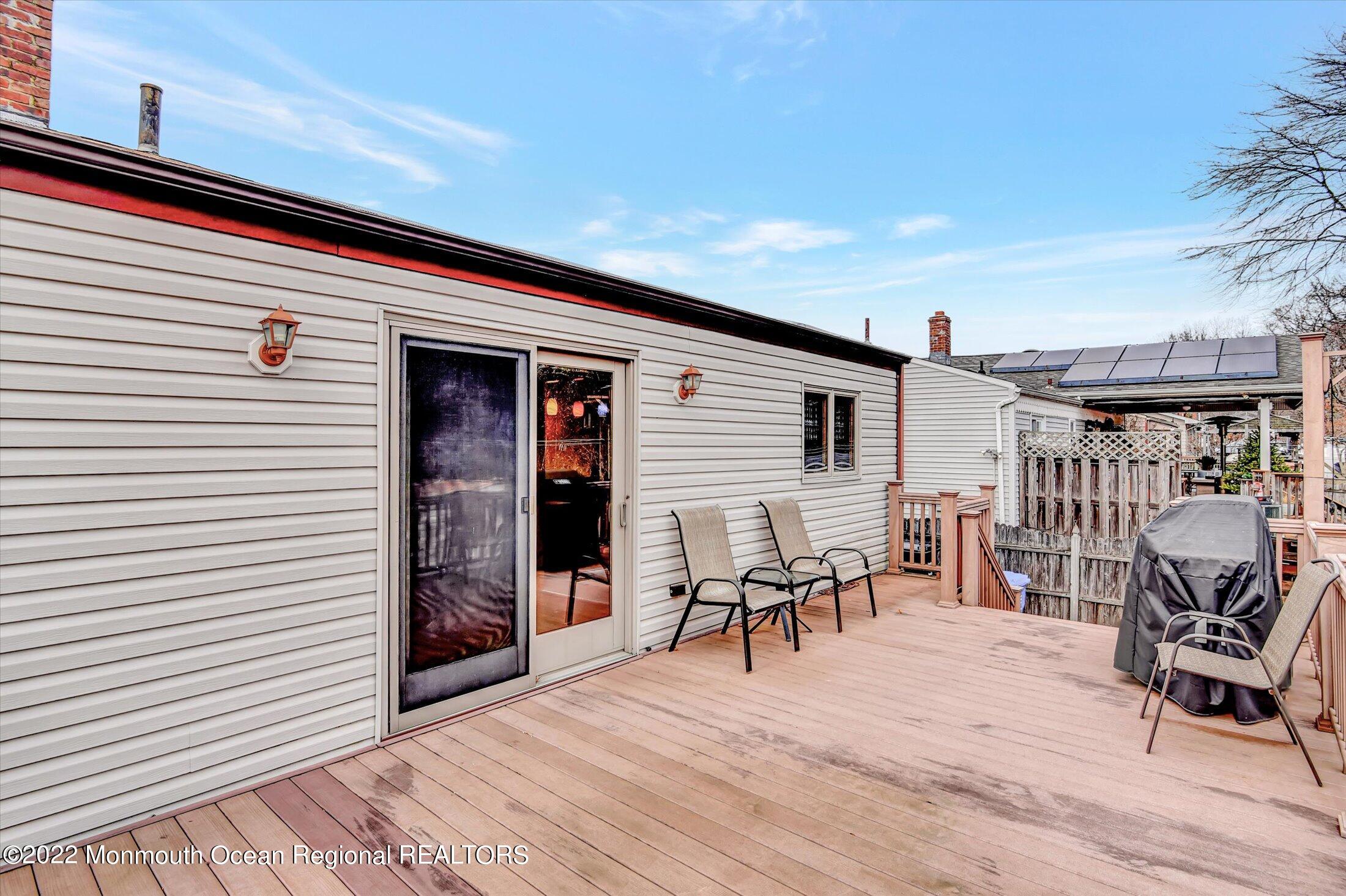 145 Jeffery Road Colonia, NJ 07067 - Photo 24 of 27 24-Deck