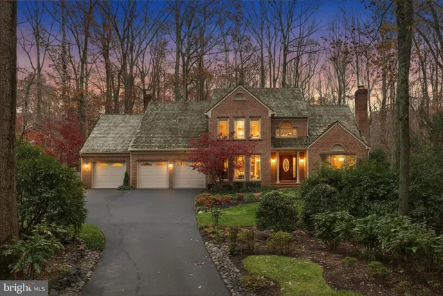 $1,399,000 | 6809 Spout Lane, Fairfax Station, VA 22039