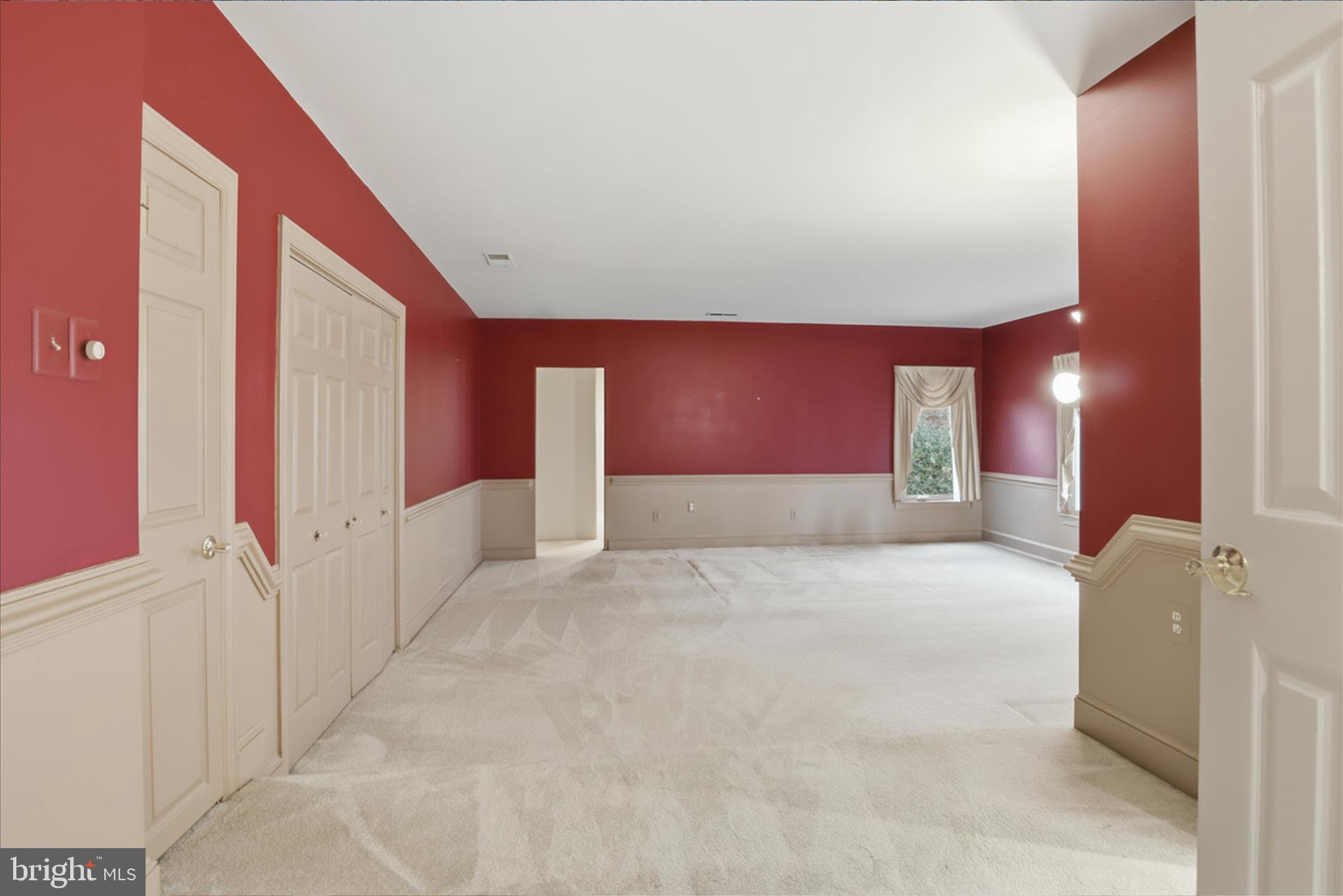 6809 Spout Lane Fairfax Station, VA 22039 - Photo 26 of 81 Prmiary Bedroom