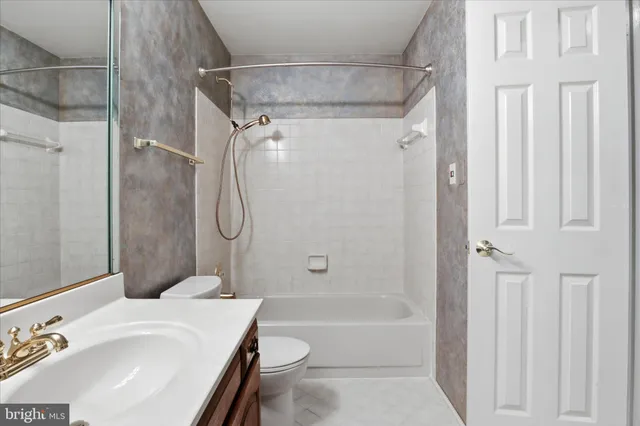 $1,399,000 | 6809 Spout Lane, Fairfax Station, VA 22039